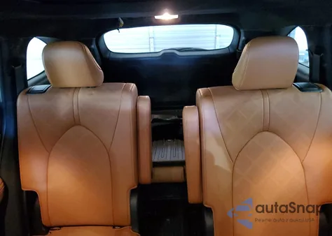 2023 Toyota Highlander L z USA, uszkodzony, nr VIN 5TDKDRBH1PS030555